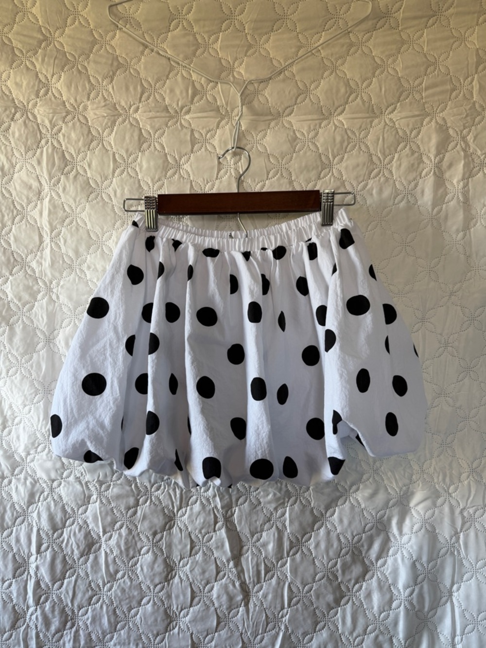 stradivarius White Skirt with Black Polka Dots